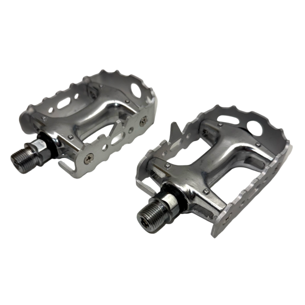M-Wave pedaler i aluminium � 9/16", s�lv