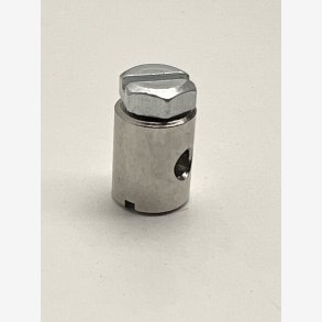 Nippel for kabel. Med krv, 7 x 9 mm.