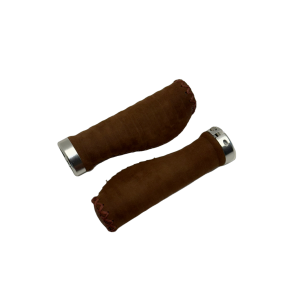 Hndtag i brun lder, st  134 + 134mm. 